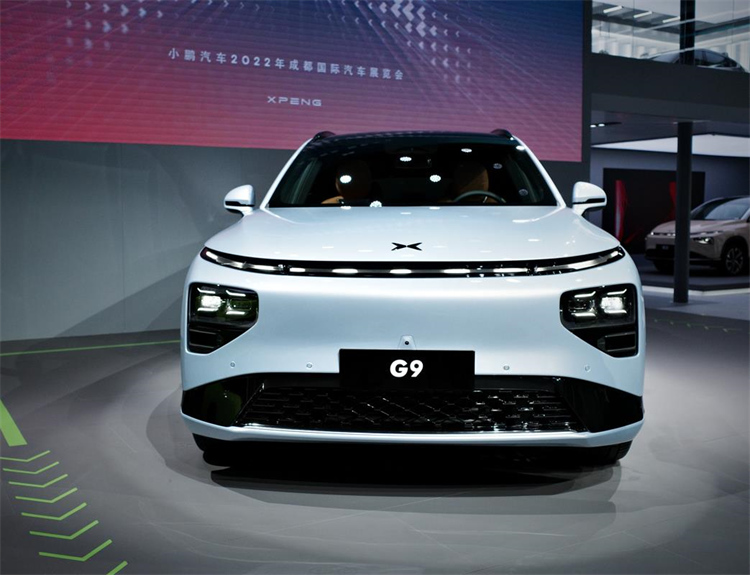 小鹏G9